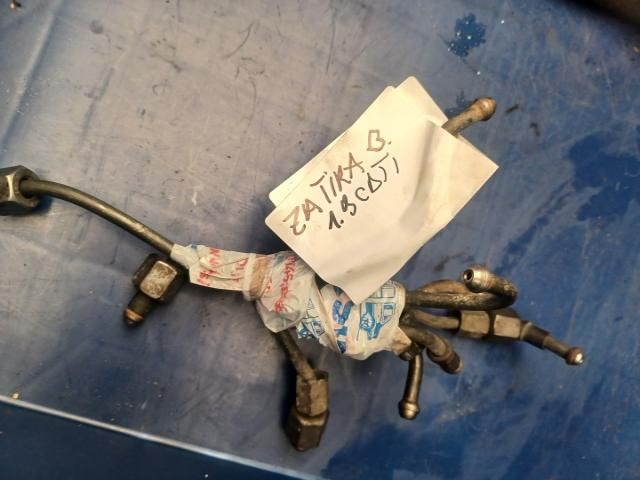 bontott OPEL ZAFIRA B Üzemanyagcső