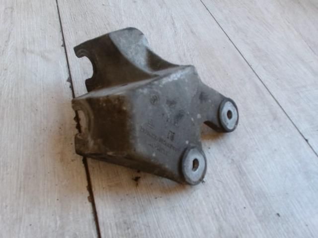 bontott OPEL ZAFIRA B Váltó Bowden Tartó Bak