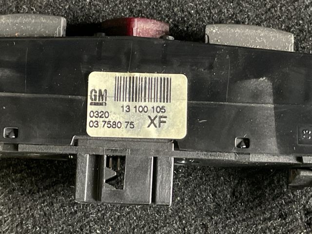 bontott OPEL ZAFIRA B Vészvillogó Kapcsoló