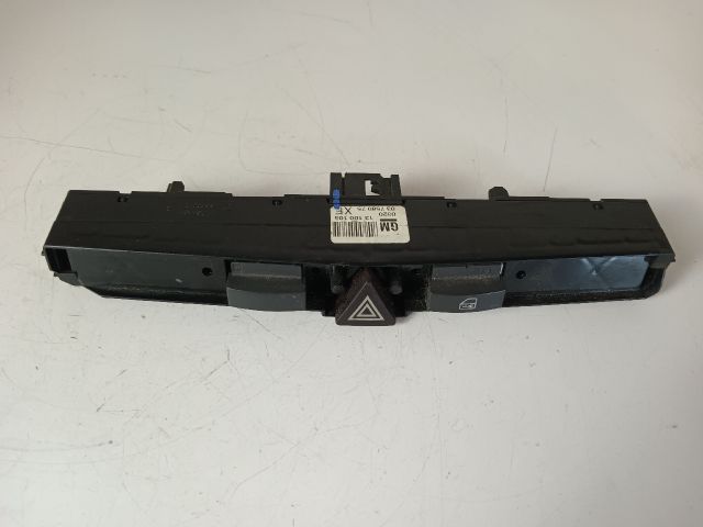 bontott OPEL ZAFIRA B Vészvillogó Kapcsoló