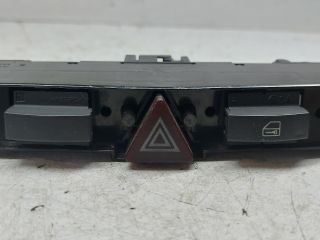 bontott OPEL ZAFIRA B Vészvillogó Kapcsoló