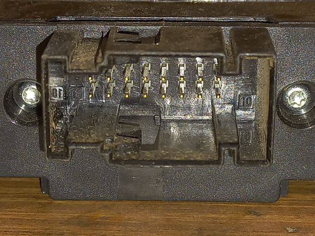 bontott OPEL ZAFIRA B Vészvillogó Kapcsoló