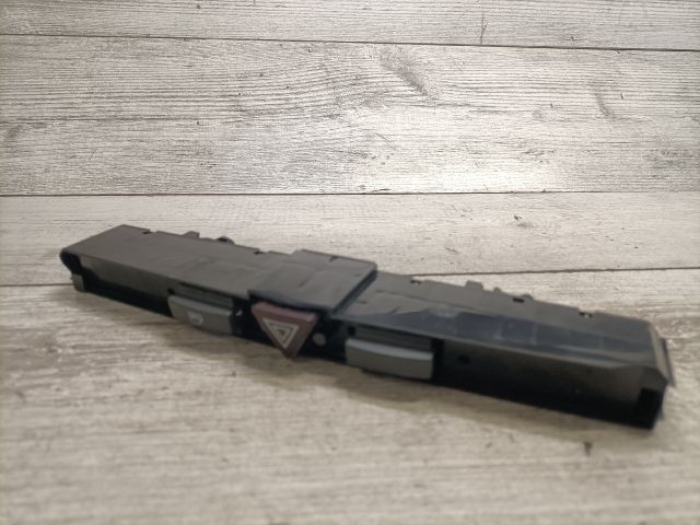 bontott OPEL ZAFIRA B Vészvillogó Kapcsoló