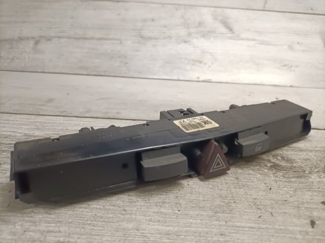 bontott OPEL ZAFIRA B Vészvillogó Kapcsoló