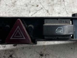 bontott OPEL ZAFIRA B Vészvillogó Kapcsoló