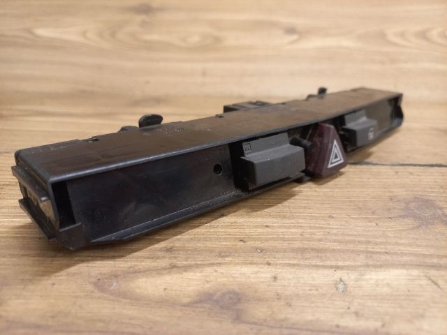 bontott OPEL ZAFIRA B Vészvillogó Kapcsoló