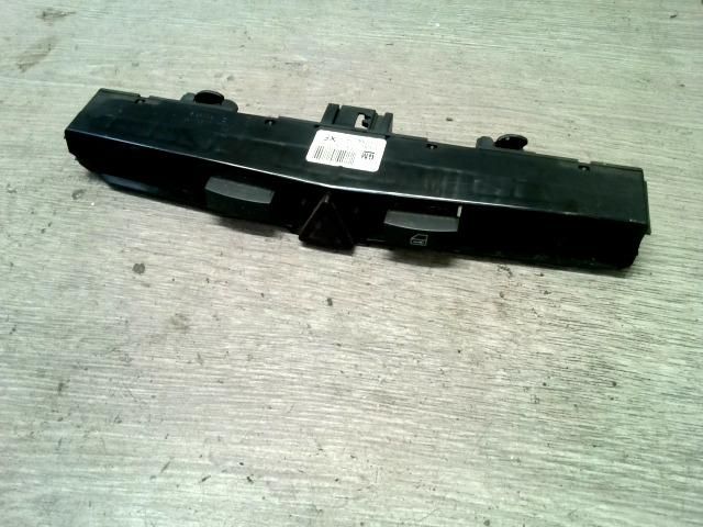 bontott OPEL ZAFIRA B Vészvillogó Kapcsoló