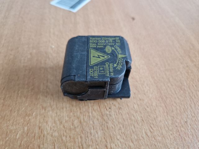 bontott OPEL ZAFIRA B Xenon Trafó