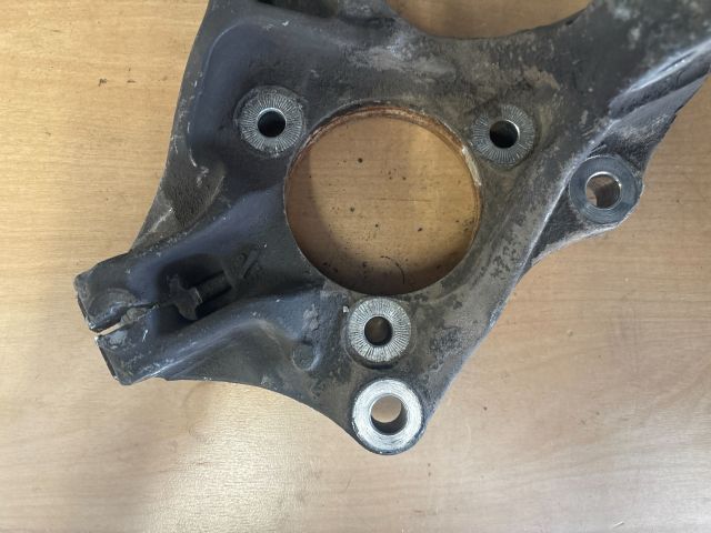 bontott OPEL ZAFIRA C Bal első Csonkállvány