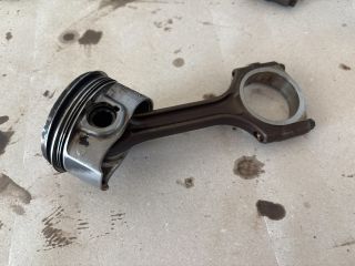 bontott OPEL ZAFIRA C Dugattyú és Hajtókar