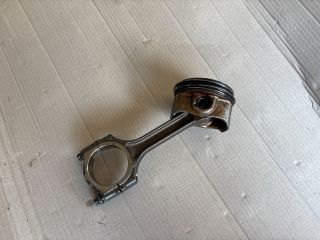 bontott OPEL ZAFIRA C Dugattyú és Hajtókar