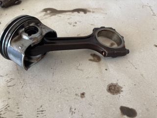 bontott OPEL ZAFIRA C Dugattyú és Hajtókar