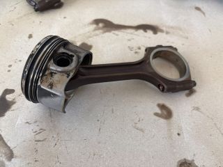 bontott OPEL ZAFIRA C Dugattyú és Hajtókar