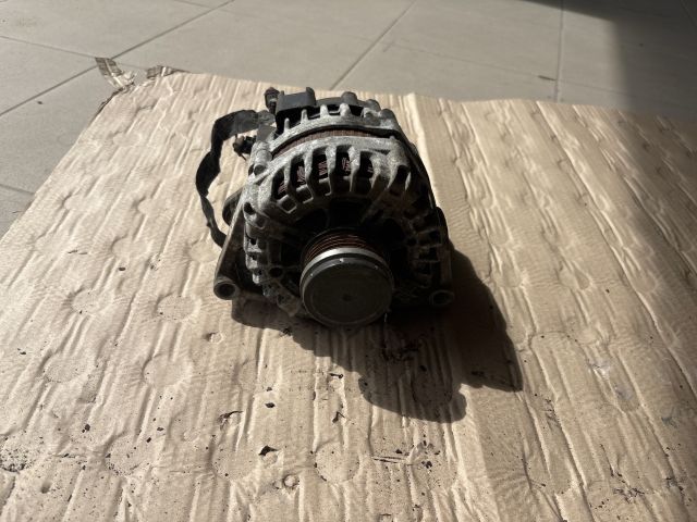 bontott OPEL ZAFIRA C Generátor