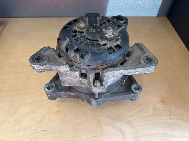 bontott OPEL ZAFIRA C Generátor