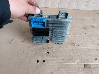 bontott OPEL ZAFIRA C Motorvezérlő