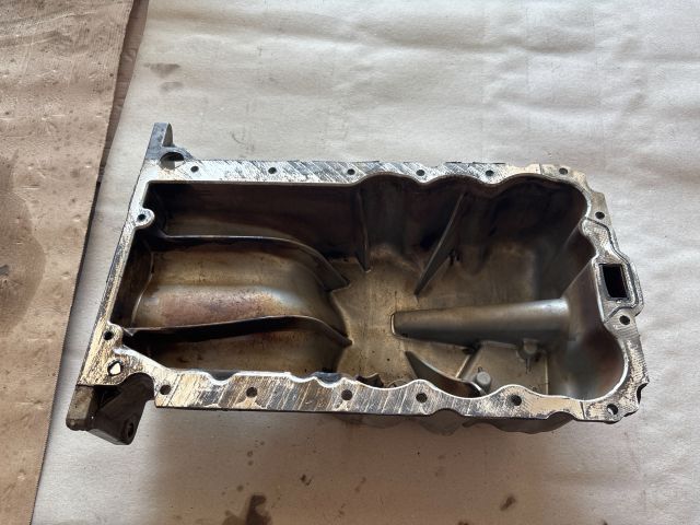 bontott OPEL ZAFIRA C Olajteknő