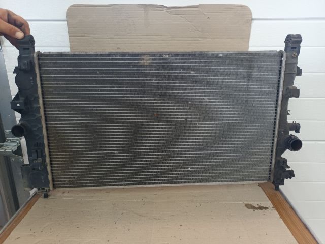 bontott OPEL ZAFIRA C Vízhűtő Radiátor (Klímás)