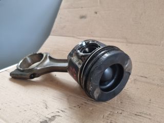 bontott OPEL ZAFIRA C Dugattyú és Hajtókar