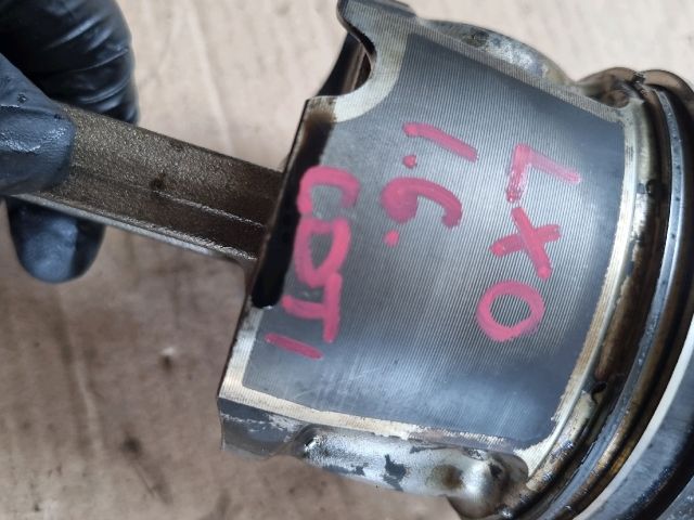 bontott OPEL ZAFIRA C Dugattyú és Hajtókar