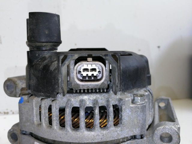 bontott OPEL ZAFIRA C Generátor