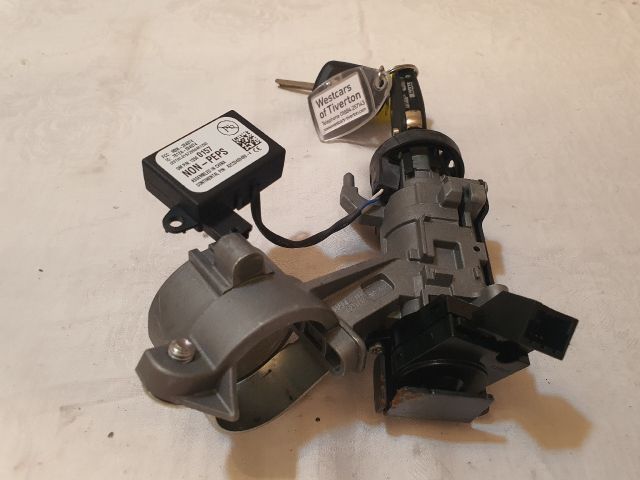 bontott OPEL ZAFIRA C Gyújtáskapcsoló Házzal