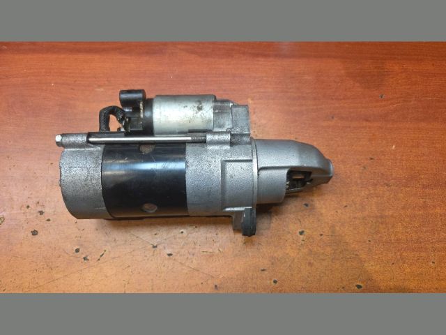 bontott OPEL ZAFIRA C Önindító