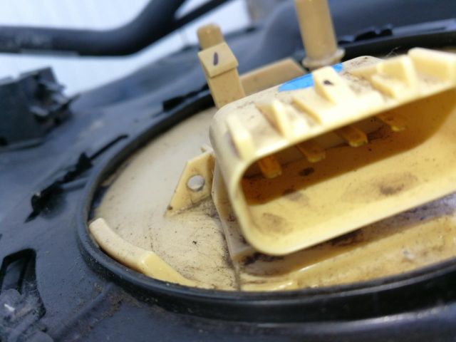 bontott OPEL ZAFIRA C Üzemanyag Szivattyú