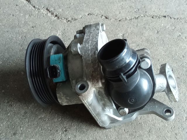 bontott OPEL ZAFIRA C Vízpumpa