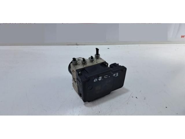 bontott OPEL ZAFIRA C ABS Kocka