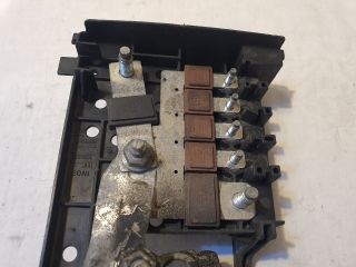 bontott OPEL ZAFIRA C Biztosítéktábla Motortér