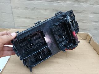 bontott OPEL ZAFIRA C Biztosítéktábla Motortér