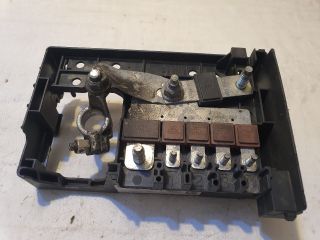 bontott OPEL ZAFIRA C Biztosítéktábla Motortér