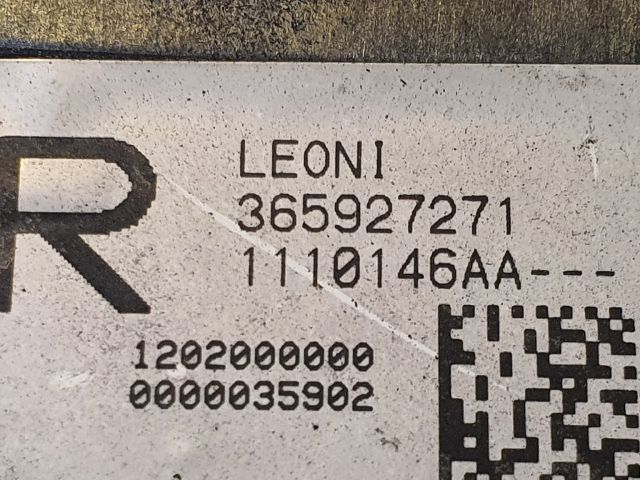 bontott OPEL ZAFIRA C Biztosítéktábla Motortér