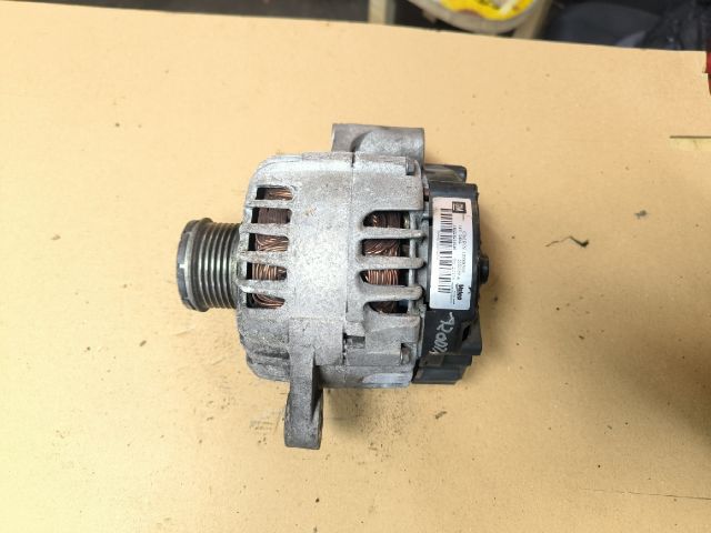 bontott OPEL ZAFIRA C Generátor