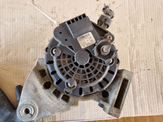 bontott OPEL ZAFIRA C Generátor