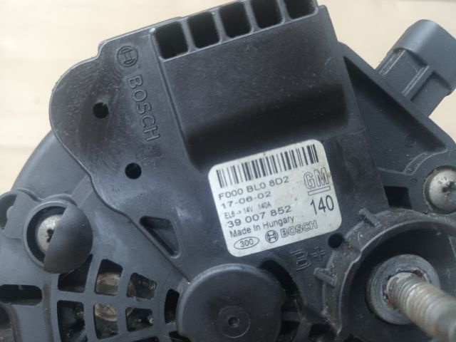 bontott OPEL ZAFIRA C Generátor