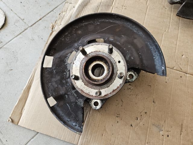 bontott OPEL ZAFIRA C Jobb első Csonkállvány Kerékaggyal