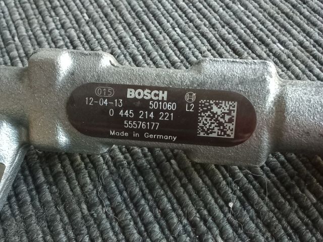 bontott OPEL ZAFIRA C Közösnyomócső