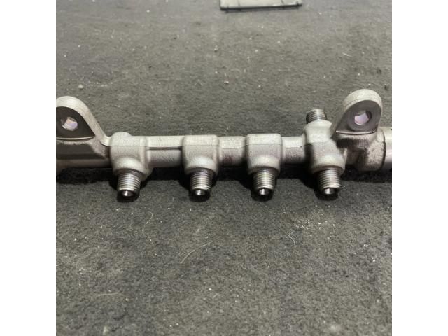 bontott OPEL ZAFIRA C Közösnyomócső