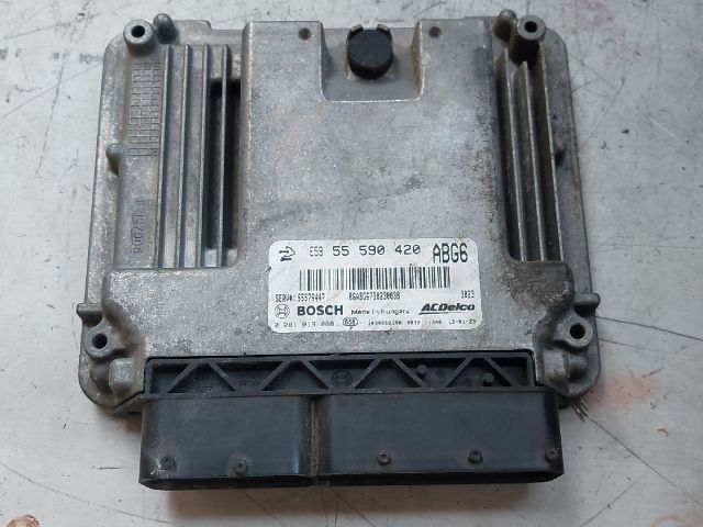 bontott OPEL ZAFIRA C Motorvezérlő