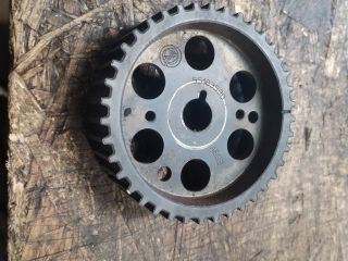 bontott OPEL ZAFIRA C Nagynyomású Szivattyú Bordáskerék / Lánckerék