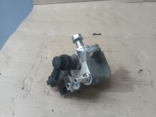 bontott OPEL ZAFIRA C Nagynyomású Szivattyú