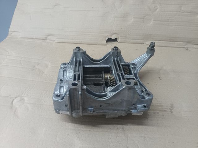 bontott OPEL ZAFIRA C Olajszivattyú Bordáskerék