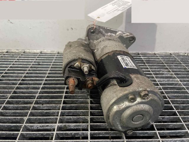 bontott OPEL ZAFIRA C Önindító