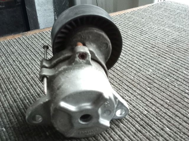 bontott OPEL ZAFIRA C Szíjfeszítő Görgő