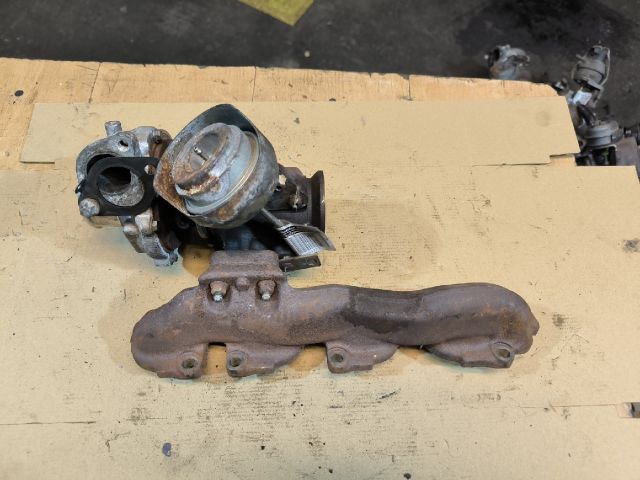 bontott OPEL ZAFIRA C Turbó