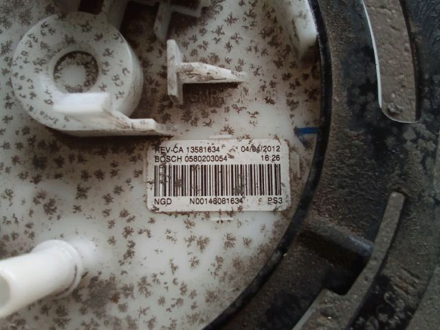 bontott OPEL ZAFIRA C Üzemanyag Szivattyú