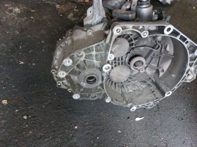 bontott OPEL ZAFIRA C Váltó (Mechanikus)