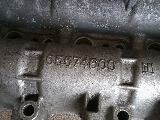 bontott OPEL ZAFIRA C Vezérműtengely Ház